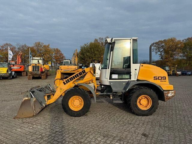 Liebherr L 509, 4+1 Schaufel, 3. Steuerkreis, Gabel - Pala gommata: foto 3 Liebherr L 509, 4+1 Schaufel, 3. Steuerkreis, Gabel - Pala gommata: foto 3