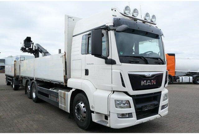 MAN 26.440 TGS LL 6x2, Kran Fassi F195AS.22, AHK, AC - Autocarro con pianale/ Cassone fisso: foto 2 MAN 26.440 TGS LL 6x2, Kran Fassi F195AS.22, AHK, AC - Autocarro con pianale/ Cassone fisso: foto 2