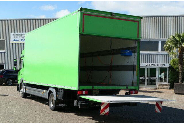 Mercedes-Benz 1023 L Atego 4x2, Schlafkabine, AHK, LBW, Möbel - Autocarro furgonato: foto 3 Mercedes-Benz 1023 L Atego 4x2, Schlafkabine, AHK, LBW, Möbel - Autocarro furgonato: foto 3