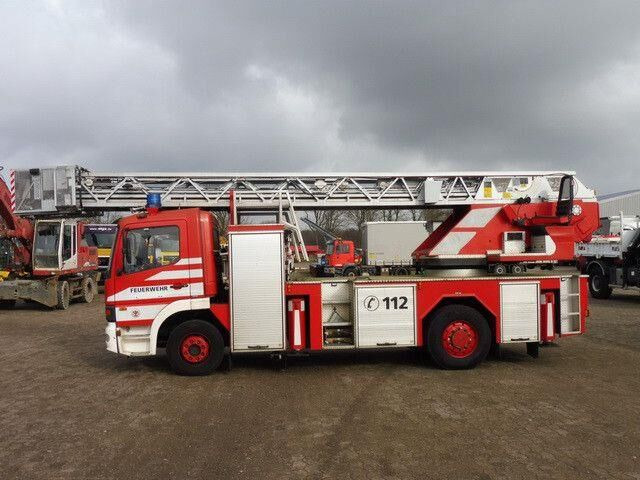 Mercedes-Benz 1528 ATEGO 4x2, Drehleiter DL23-12, Metz, 30m - Autopompa: foto 2 Mercedes-Benz 1528 ATEGO 4x2, Drehleiter DL23-12, Metz, 30m - Autopompa: foto 2