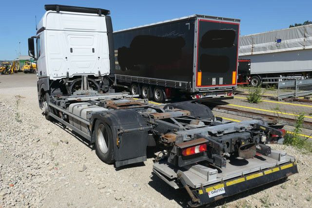 Mercedes-Benz 1842 L Actros/LBW/Retarder/BDF - Autocarro portacontainer/ Caisse interchangeable: foto 4 Mercedes-Benz 1842 L Actros/LBW/Retarder/BDF - Autocarro portacontainer/ Caisse interchangeable: foto 4