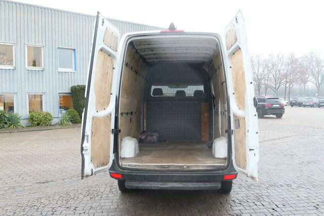 Mercedes-Benz 213 CDI Sprinter 4x2, Klima, 3. Sitz, Holzausbau - Furgoncino: foto 5 Mercedes-Benz 213 CDI Sprinter 4x2, Klima, 3. Sitz, Holzausbau - Furgoncino: foto 5