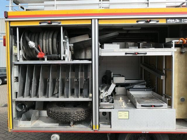 Mercedes-Benz 814 D/Feuerwehr/Metz/Wassertank/Pumpe - Autopompa: foto 3 Mercedes-Benz 814 D/Feuerwehr/Metz/Wassertank/Pumpe - Autopompa: foto 3
