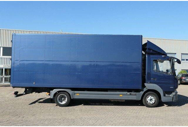 Mercedes-Benz 818 Atego 4x2, 6.200mm lang, Möbel, Klima - Autocarro furgonato: foto 2 Mercedes-Benz 818 Atego 4x2, 6.200mm lang, Möbel, Klima - Autocarro furgonato: foto 2
