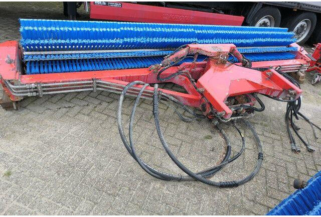 Schmidt CJS 914 Super Walzenbürste, Kehrbesen, 4.2mtr. - Spazzola: foto 5 Schmidt CJS 914 Super Walzenbürste, Kehrbesen, 4.2mtr. - Spazzola: foto 5