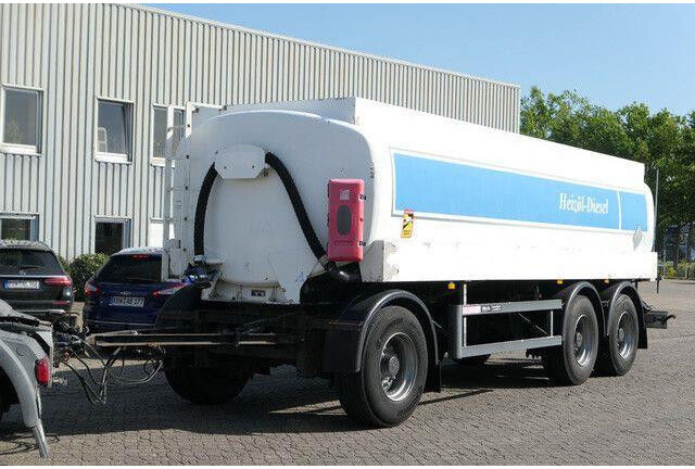 Tank Bunge TAA 22.5/3A3, 3 Kammern,Oben- und Untenbefüllung - Rimorchio cisterna: foto 4 Tank Bunge TAA 22.5/3A3, 3 Kammern,Oben- und Untenbefüllung - Rimorchio cisterna: foto 4