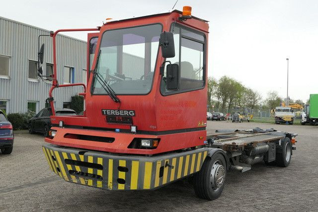 Terberg BC 182, Wechselbrücken, Sattelkupplung - Autocarro portacontainer/ Caisse interchangeable: foto 4 Terberg BC 182, Wechselbrücken, Sattelkupplung - Autocarro portacontainer/ Caisse interchangeable: foto 4
