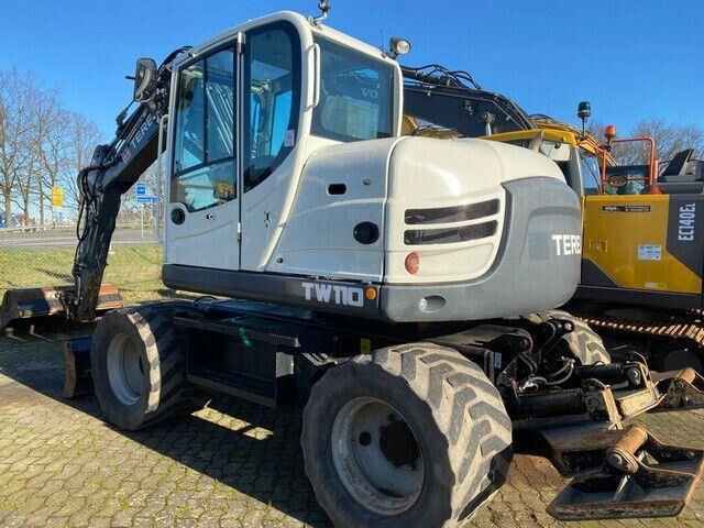 Terex TW 110, Verstellausleger, Pratzenabstützung - Escavatore gommato: foto 2 Terex TW 110, Verstellausleger, Pratzenabstützung - Escavatore gommato: foto 2