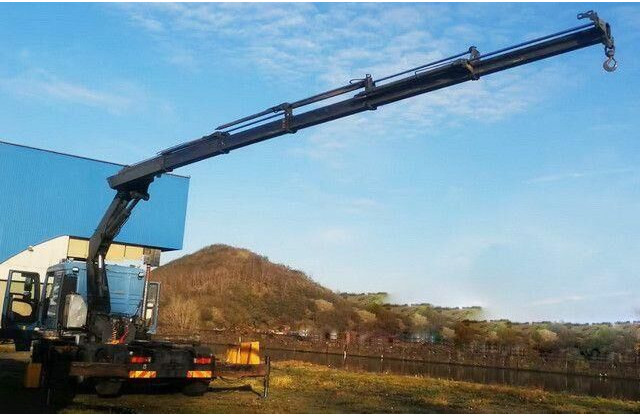 MAN 26.413/26.460 TGA 6x2, Kran Effer 335 5S, Klima - Trattore stradale: foto 3 MAN 26.413/26.460 TGA 6x2, Kran Effer 335 5S, Klima - Trattore stradale: foto 3