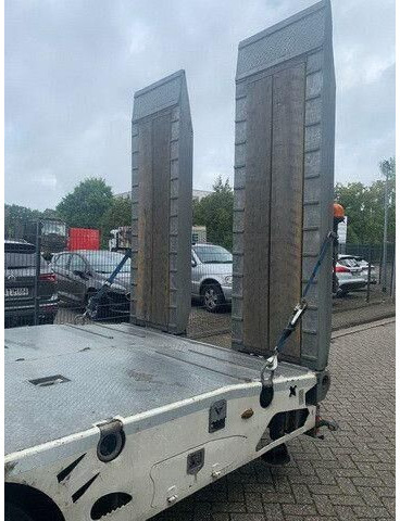 Vega 3-Achser, Hydr. Rampen, Verzinkt, Gelenkt - Semirimorchio pianale ribassato: foto 5 Vega 3-Achser, Hydr. Rampen, Verzinkt, Gelenkt - Semirimorchio pianale ribassato: foto 5