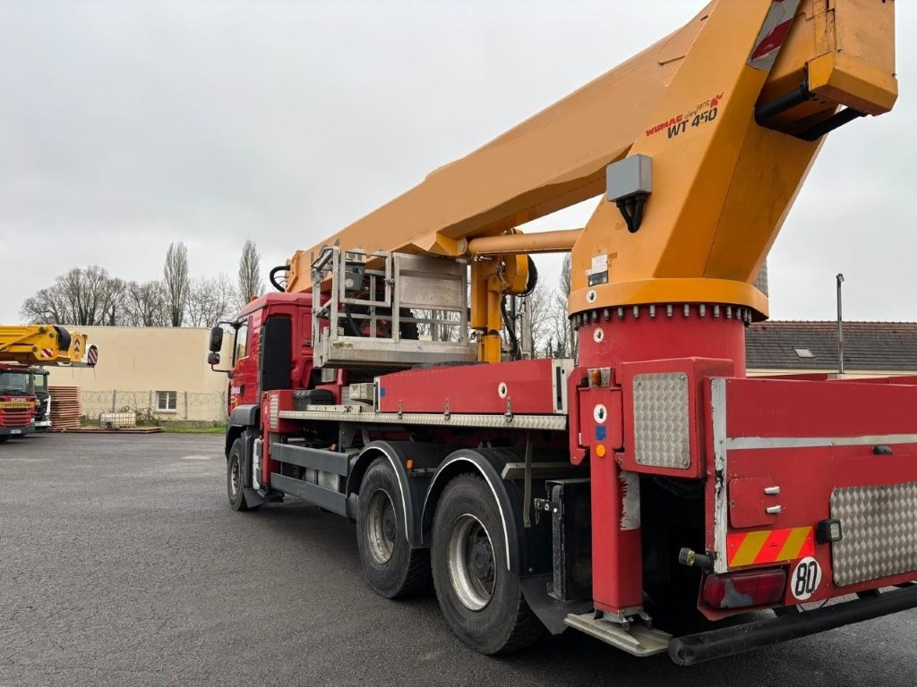 MAN TGA 26-400 - Camion con gru: foto 1 MAN TGA 26-400 - Camion con gru: foto 1