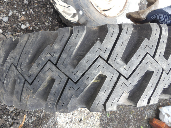 2 Roues pour engin de chantier Pirelli FS40 - Ruota completa per Trattore: foto 2 2 Roues pour engin de chantier Pirelli FS40 - Ruota completa per Trattore: foto 2