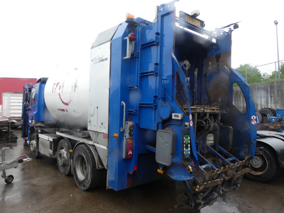 REF:05-BHS-7 - Camion poubelle DAF CF290FAG (2016-200.697 km) - Camion immondizia: foto 4 REF:05-BHS-7 - Camion poubelle DAF CF290FAG (2016-200.697 km) - Camion immondizia: foto 4