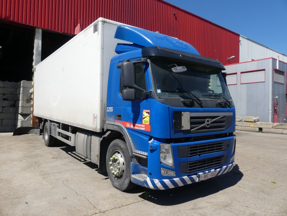 REF:1255 - Camion Fourgon Volvo FMFH E5 (2011-904.667 km) - Autocarro furgonato: foto 2 REF:1255 - Camion Fourgon Volvo FMFH E5 (2011-904.667 km) - Autocarro furgonato: foto 2