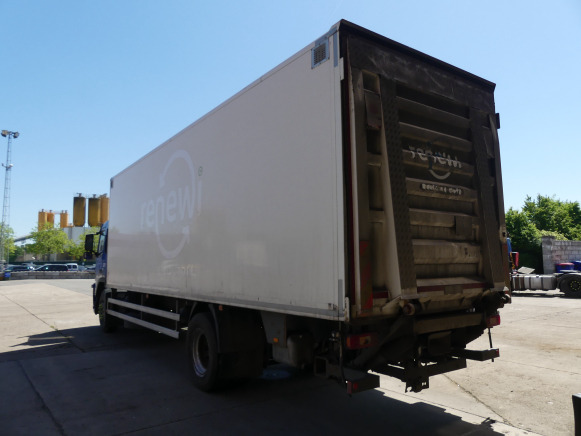 REF:1255 - Camion Fourgon Volvo FMFH E5 (2011-904.667 km) - Autocarro furgonato: foto 4 REF:1255 - Camion Fourgon Volvo FMFH E5 (2011-904.667 km) - Autocarro furgonato: foto 4
