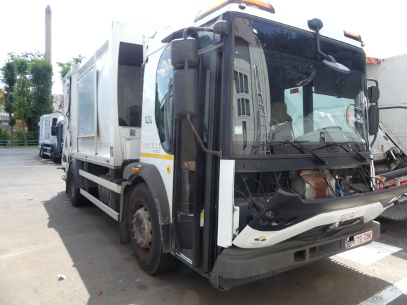 REF:1434 - Camion poubelle (pour pièces) Renault Access (2013-204.150 km) - Camion immondizia: foto 2 REF:1434 - Camion poubelle (pour pièces) Renault Access (2013-204.150 km) - Camion immondizia: foto 2