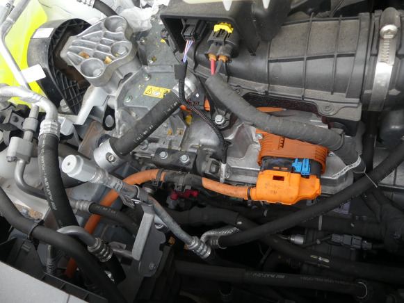 Autovettura REF:2360 - Véhicule électrique (accidenté) Renault Kangoo Van E-Tech Electric PU (2023-13.744 km): foto 16