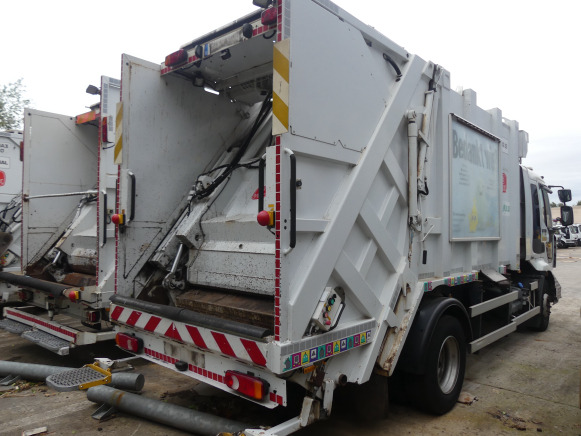 REF:8402 - Camion poubelle Renault Midlum (2013-147.276 km)(VIN:VF644AHL000007224) - Camion immondizia: foto 5 REF:8402 - Camion poubelle Renault Midlum (2013-147.276 km)(VIN:VF644AHL000007224) - Camion immondizia: foto 5