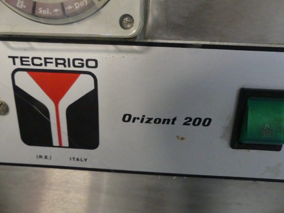 Vitrines réfrigérées Tecfrigo Orizont 200 - Macchina alimentare: foto 3 Vitrines réfrigérées Tecfrigo Orizont 200 - Macchina alimentare: foto 3