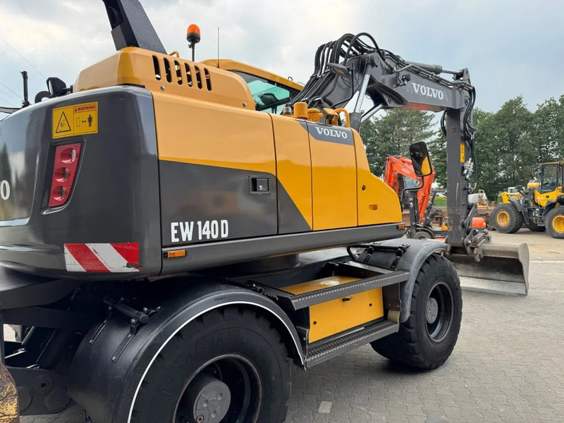 Escavatore gommato Volvo EW140D 2017 10000 uur ! NETTE NEDERLANDSE MACHINE: foto 6