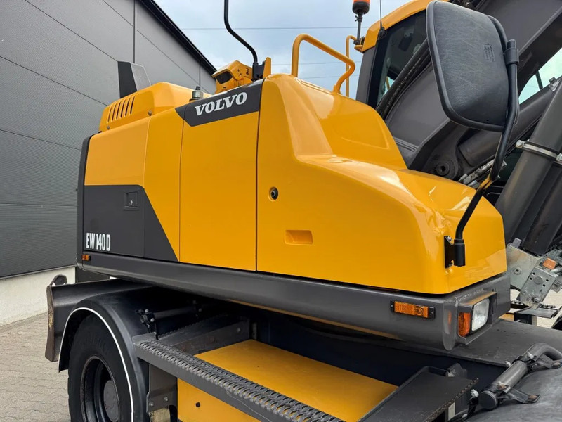 Escavatore gommato Volvo EW140D 2017 10000 uur ! NETTE NEDERLANDSE MACHINE: foto 8