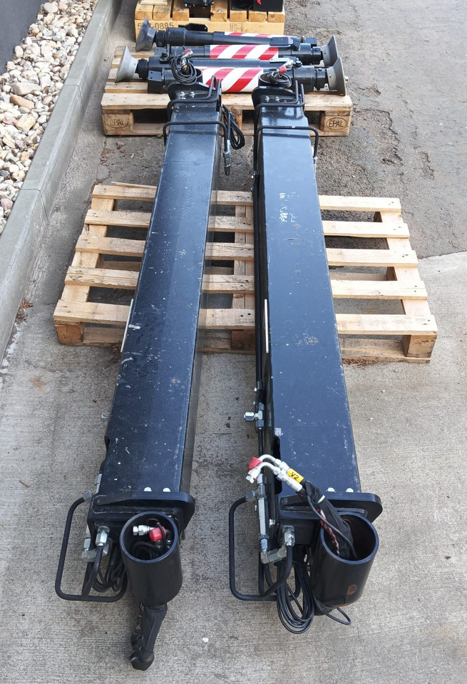 FASSI - PALFINGER - HIAB - HMF - ATLAS additional stabilizers, Zusatzabstützen - Gru per autocarro: foto 2 FASSI - PALFINGER - HIAB - HMF - ATLAS additional stabilizers, Zusatzabstützen - Gru per autocarro: foto 2