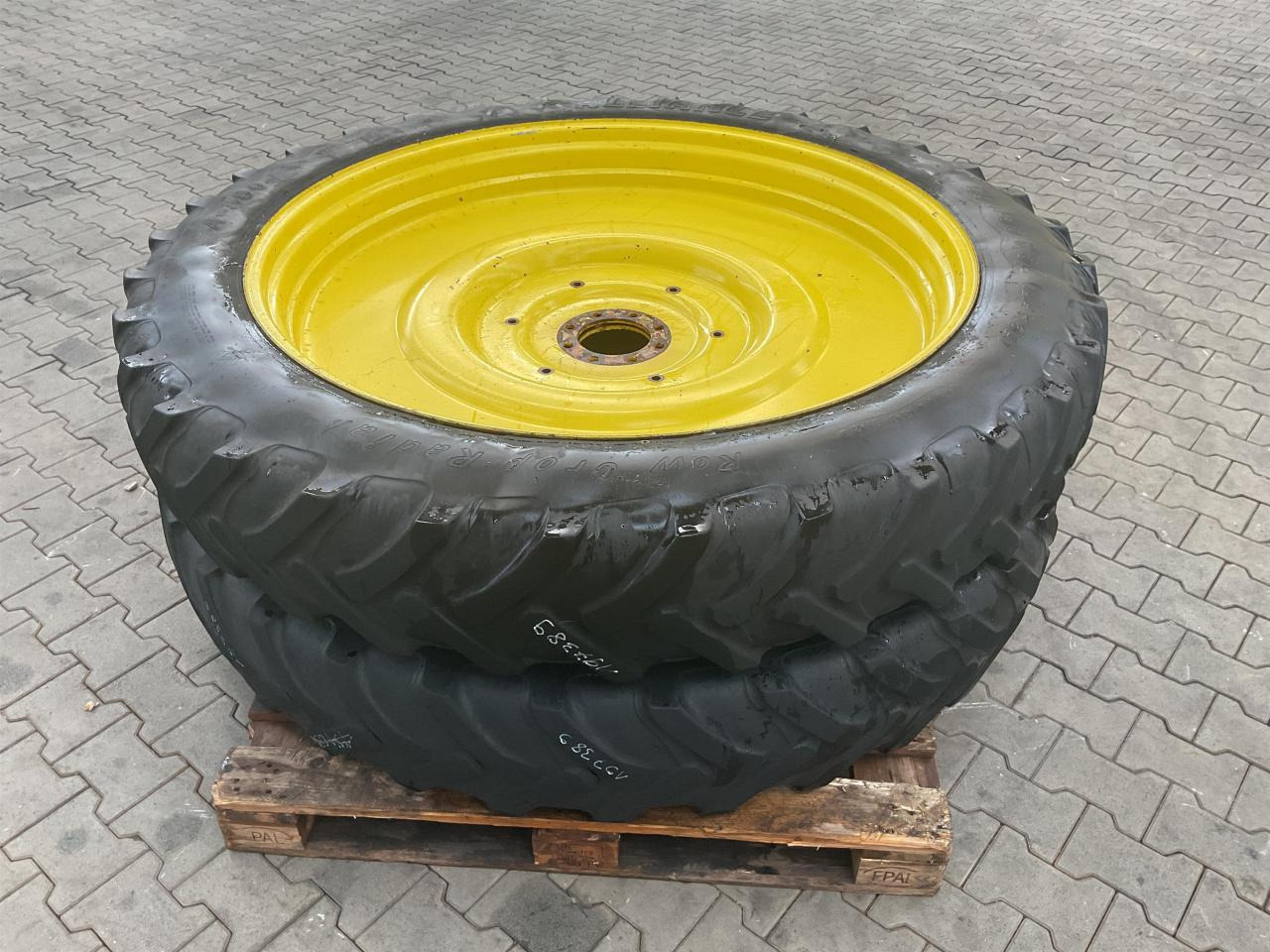 Alliance 12.4R52 - Pneumatico per Macchina agricola: foto 4 Alliance 12.4R52 - Pneumatico per Macchina agricola: foto 4