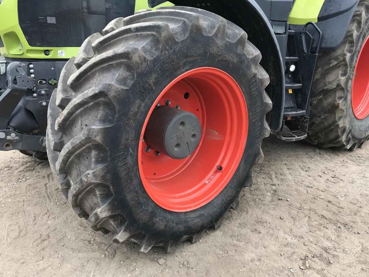 Trattore CLAAS Axion 950: foto 11