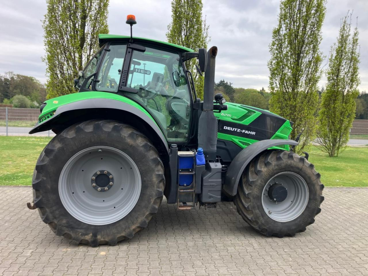 Deutz-Fahr 6215 TTV - Trattore: foto 3 Deutz-Fahr 6215 TTV - Trattore: foto 3