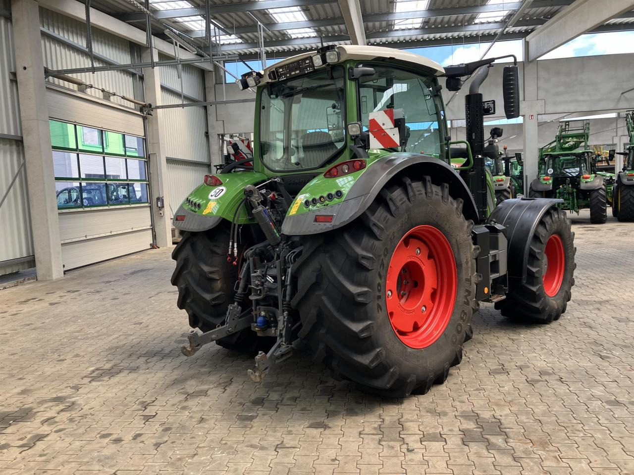 Fendt 724 Vario Profi Plus - Trattore: foto 4 Fendt 724 Vario Profi Plus - Trattore: foto 4