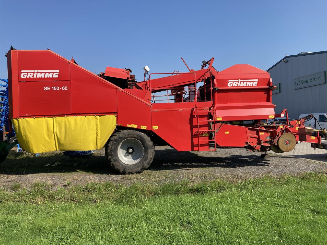 Grimme SE 150-60 NB - Scava raccogli patate: foto 1 Grimme SE 150-60 NB - Scava raccogli patate: foto 1
