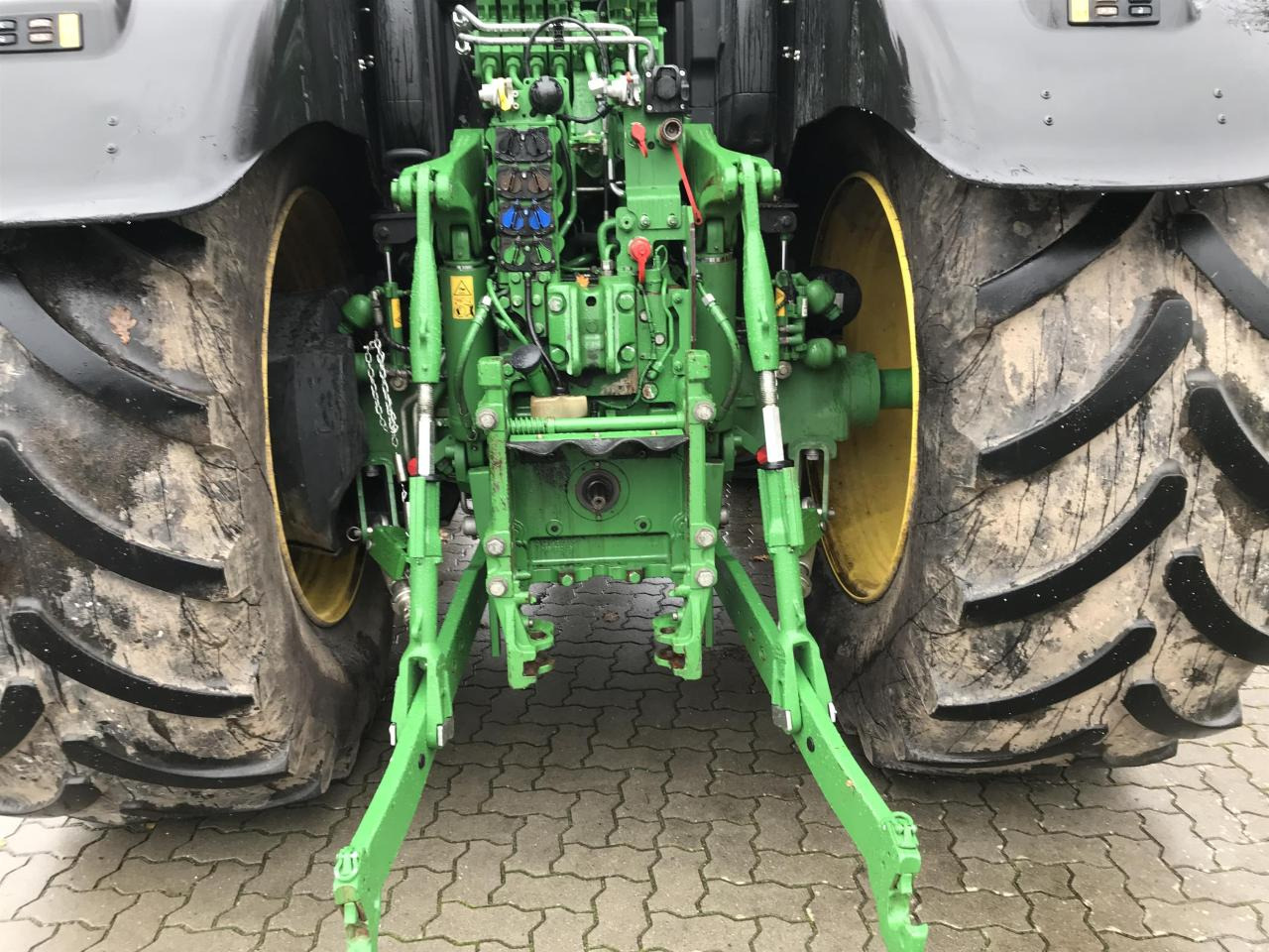 Trattore John Deere 6215R: foto 6