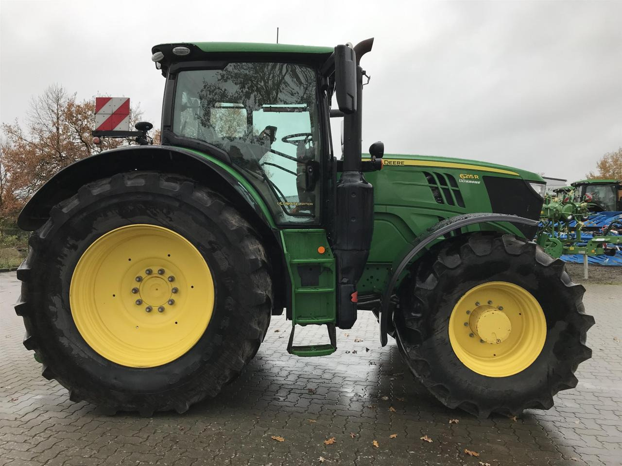 John Deere 6215R - Trattore: foto 2 John Deere 6215R - Trattore: foto 2