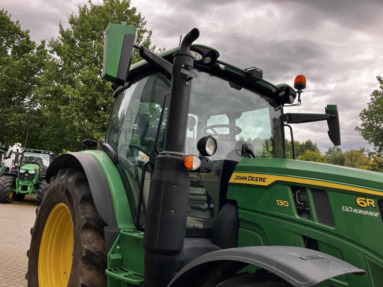 John Deere 6R 130 - Trattore: foto 2 John Deere 6R 130 - Trattore: foto 2