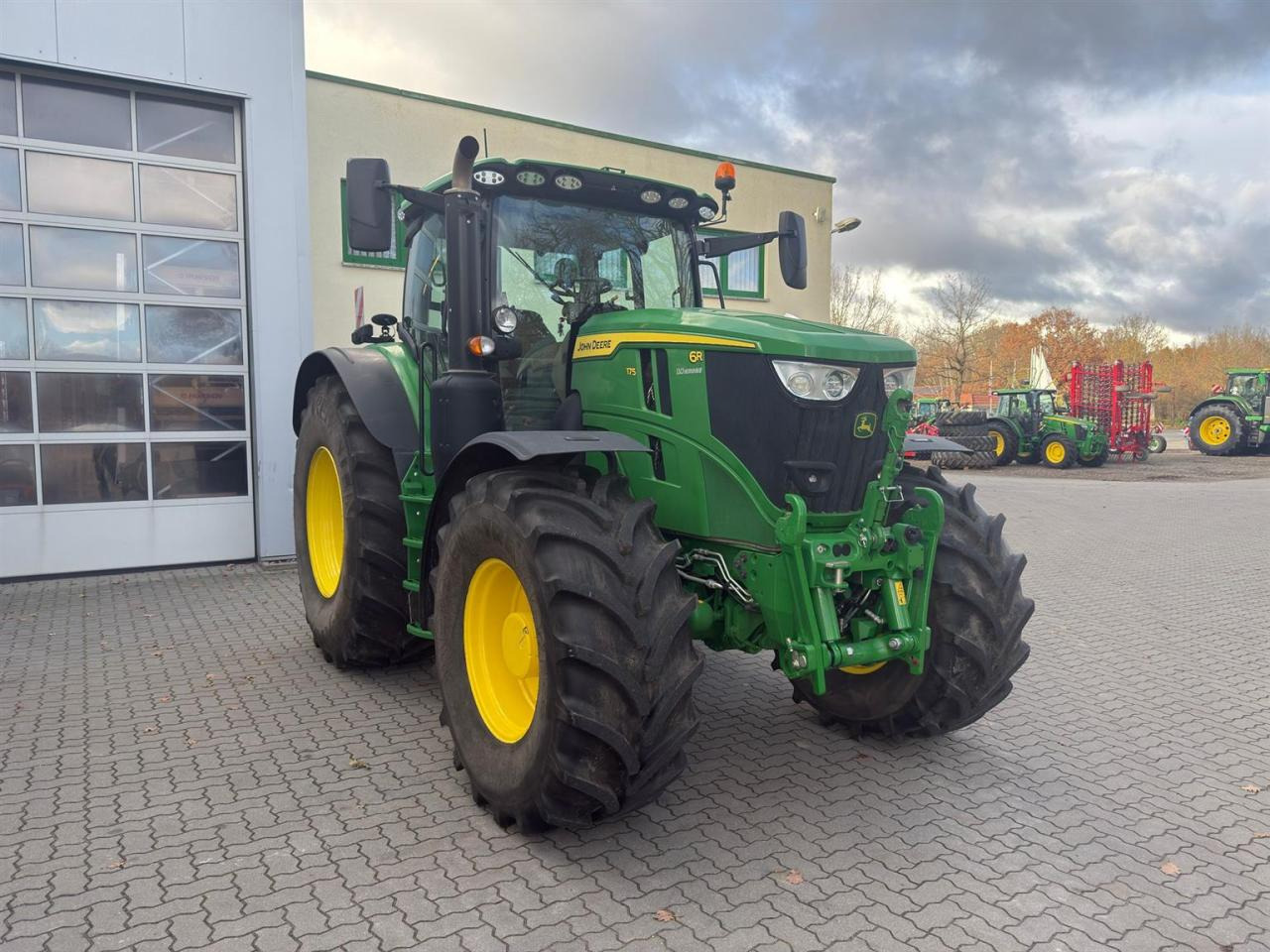 John Deere 6R 175 - Trattore: foto 4 John Deere 6R 175 - Trattore: foto 4