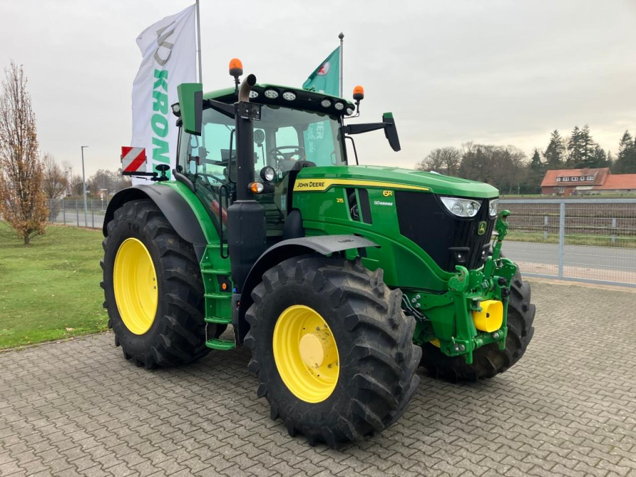 John Deere 6R 215 - Trattore: foto 2 John Deere 6R 215 - Trattore: foto 2