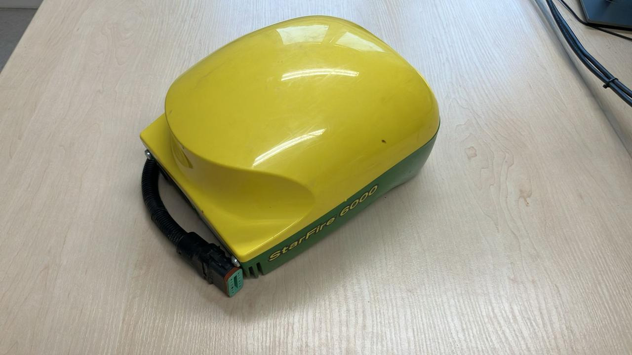 John Deere SF6000 - Sistema di navigazione per Macchina agricola: foto 1 John Deere SF6000 - Sistema di navigazione per Macchina agricola: foto 1