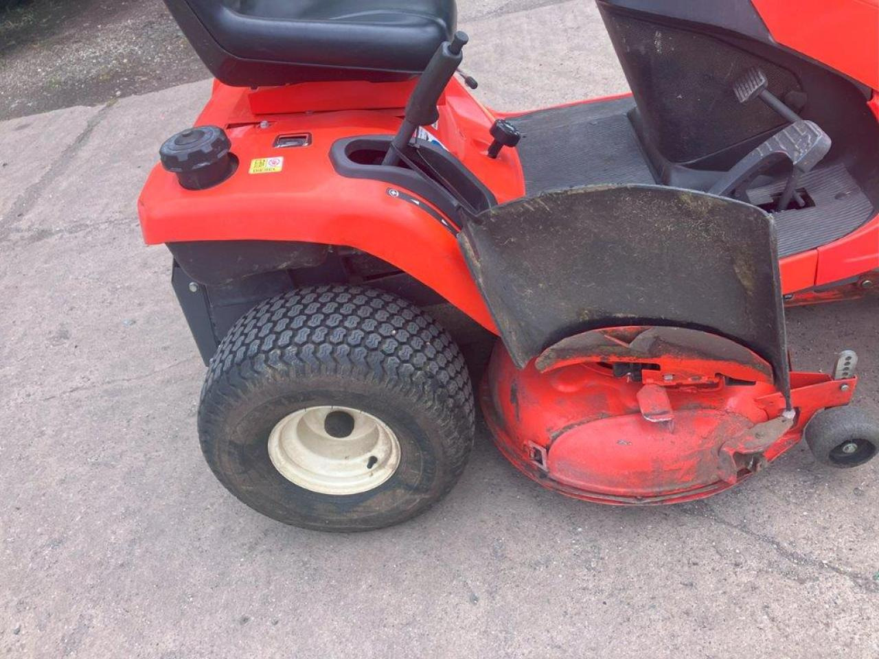 Kubota GR1600-ID-II - Tagliaerba: foto 4 Kubota GR1600-ID-II - Tagliaerba: foto 4