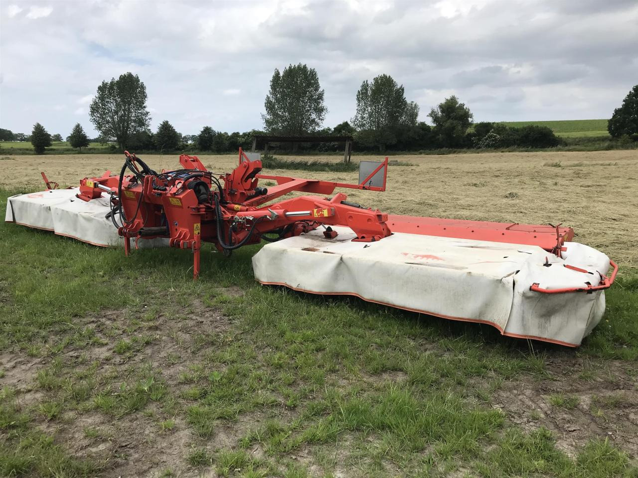 Kuhn FC883 & FC 313F-FF - Falciatrice: foto 1 Kuhn FC883 & FC 313F-FF - Falciatrice: foto 1