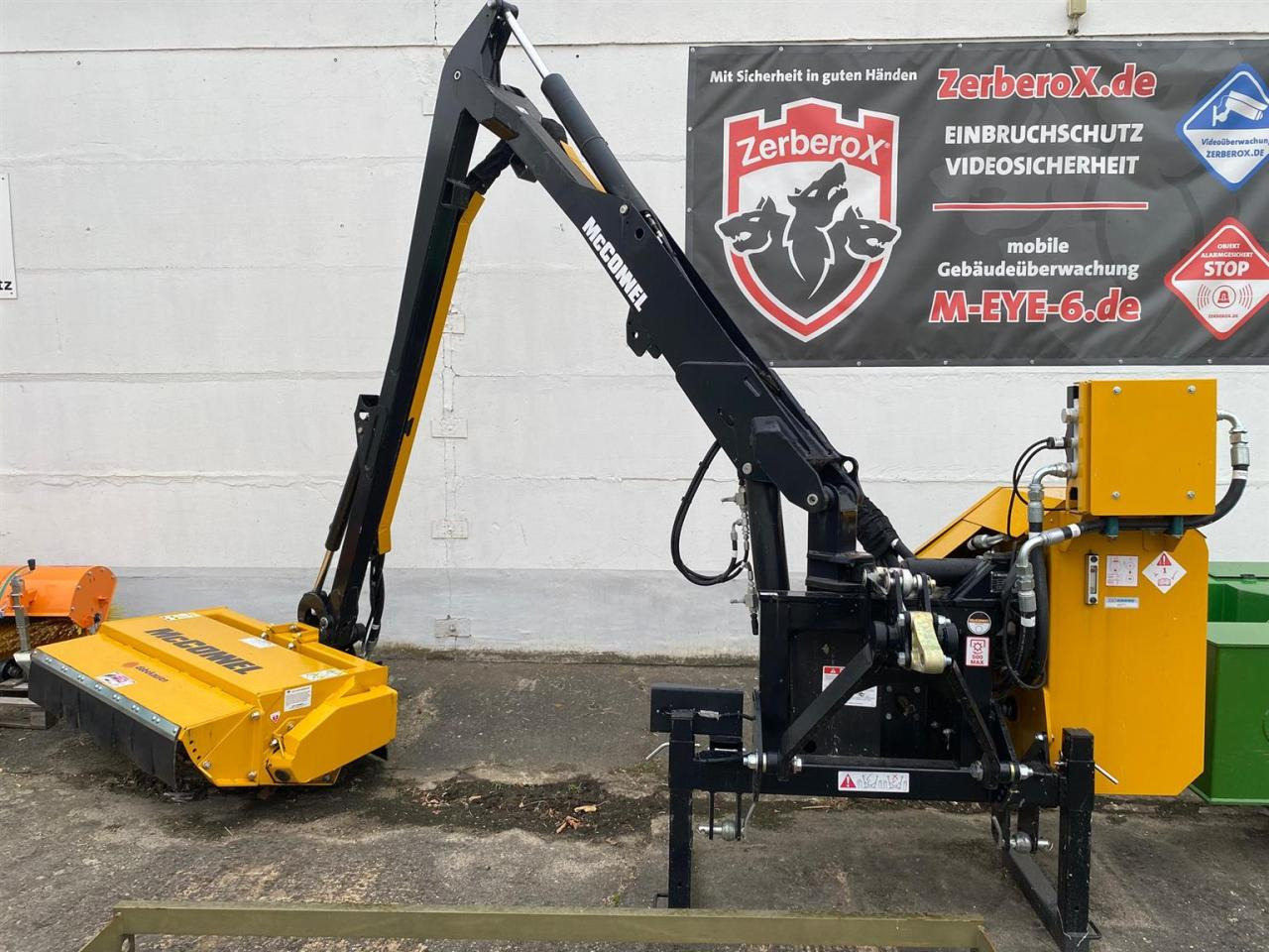 McConnel PA6055 Eco - Trincia a martelli: foto 1 McConnel PA6055 Eco - Trincia a martelli: foto 1