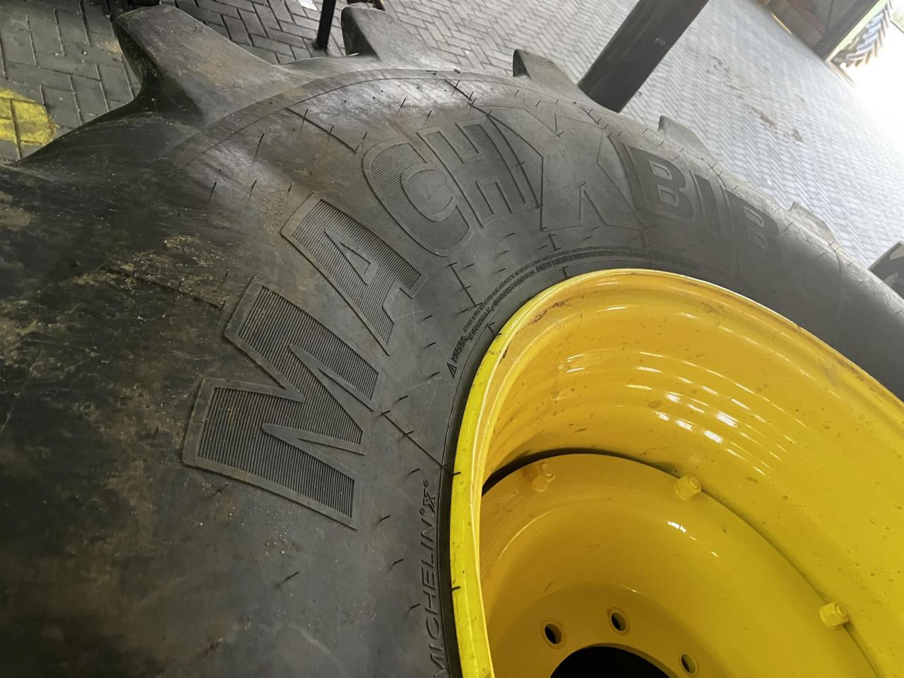 Michelin 600/70R30 - Pneumatico per Macchina agricola: foto 3 Michelin 600/70R30 - Pneumatico per Macchina agricola: foto 3