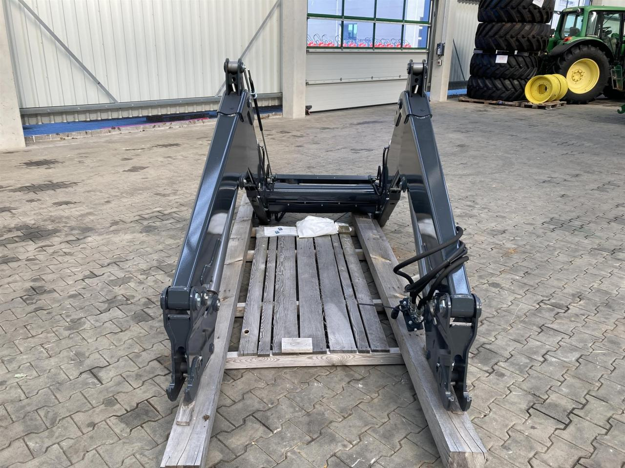 Stoll FZ 46-26.1 - Caricatore frontale per trattori: foto 4 Stoll FZ 46-26.1 - Caricatore frontale per trattori: foto 4
