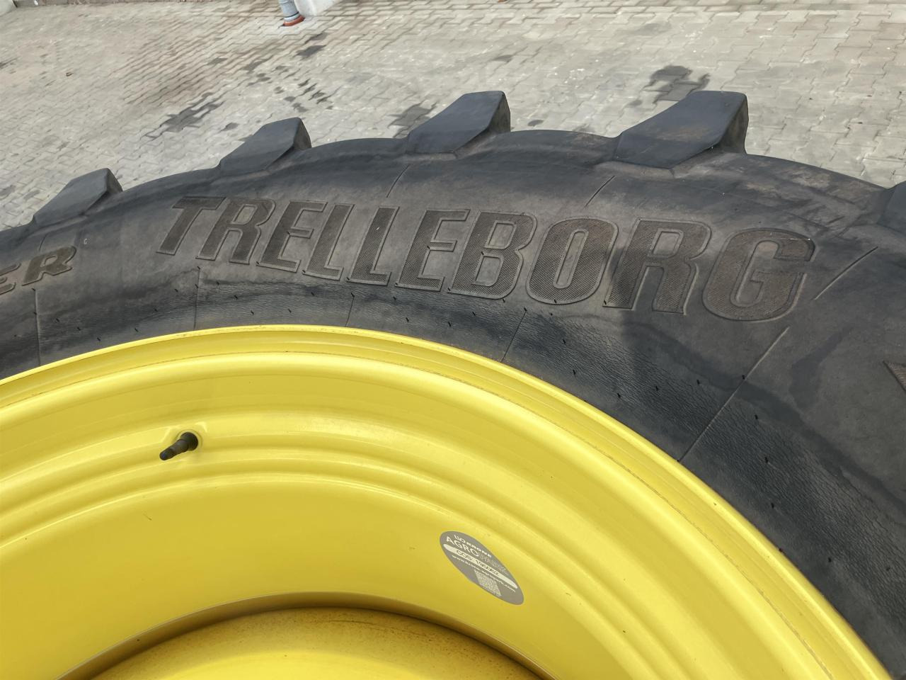 Trelleborg 710/70R42 - Pneumatico per Macchina agricola: foto 4 Trelleborg 710/70R42 - Pneumatico per Macchina agricola: foto 4