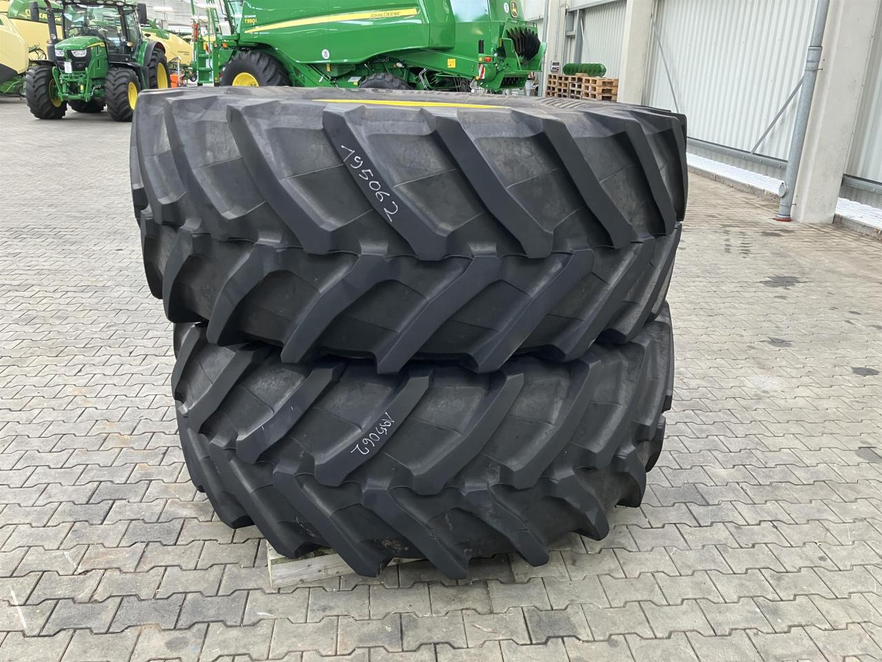 Trelleborg 710/70R42 - Pneumatico per Macchina agricola: foto 1 Trelleborg 710/70R42 - Pneumatico per Macchina agricola: foto 1