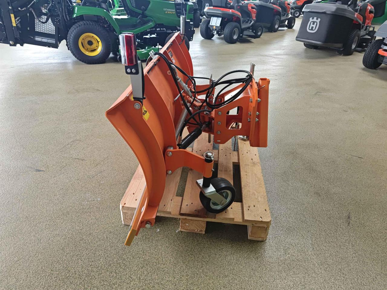 Wiedenmann Snow Master 3809 - Lama: foto 2 Wiedenmann Snow Master 3809 - Lama: foto 2