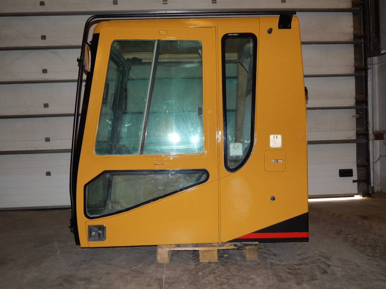 Cab ROPS CATERPILLAR 365B - Cabina per Macchina da cantiere: foto 2 Cab ROPS CATERPILLAR 365B - Cabina per Macchina da cantiere: foto 2