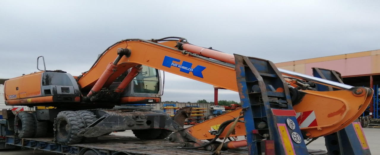 EXCABADORA DE RUEDAS E215W - Escavatore gommato: foto 2 EXCABADORA DE RUEDAS E215W - Escavatore gommato: foto 2