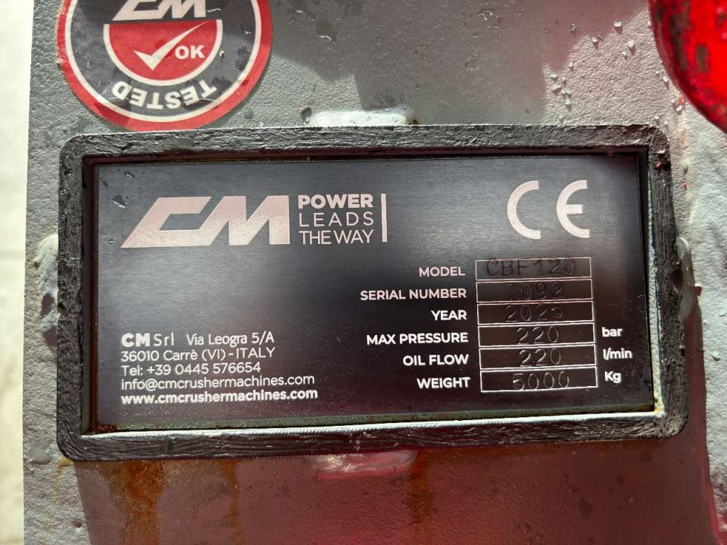 CM Crusher CBF 120 Crusher Bucket - USED - Benna per Macchina da cantiere: foto 3 CM Crusher CBF 120 Crusher Bucket - USED - Benna per Macchina da cantiere: foto 3
