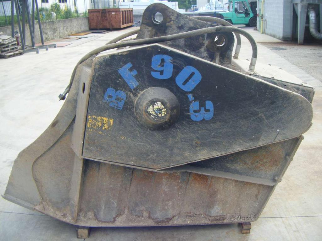 MB BF 90 Crusher Bucket - Benna per Escavatore: foto 1 MB BF 90 Crusher Bucket - Benna per Escavatore: foto 1