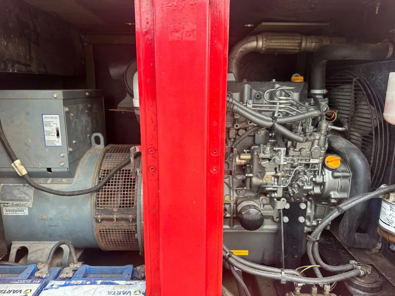 Atlas-Copco QAS 38 Yanmar Mecc Alte Spa 40 kVA Silent generatorset - Gruppo elettrogeno: foto 5 Atlas-Copco QAS 38 Yanmar Mecc Alte Spa 40 kVA Silent generatorset - Gruppo elettrogeno: foto 5